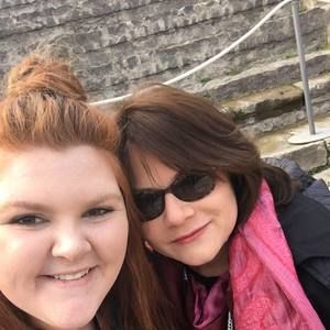 Meet your Posher, Dana